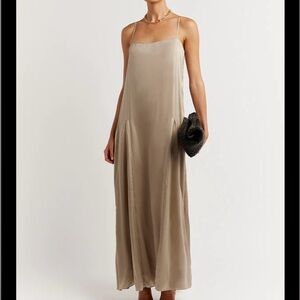 Dissh Stone 100% Silk Midi dress